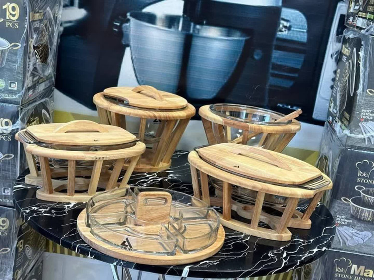 سرویس پذیرایی